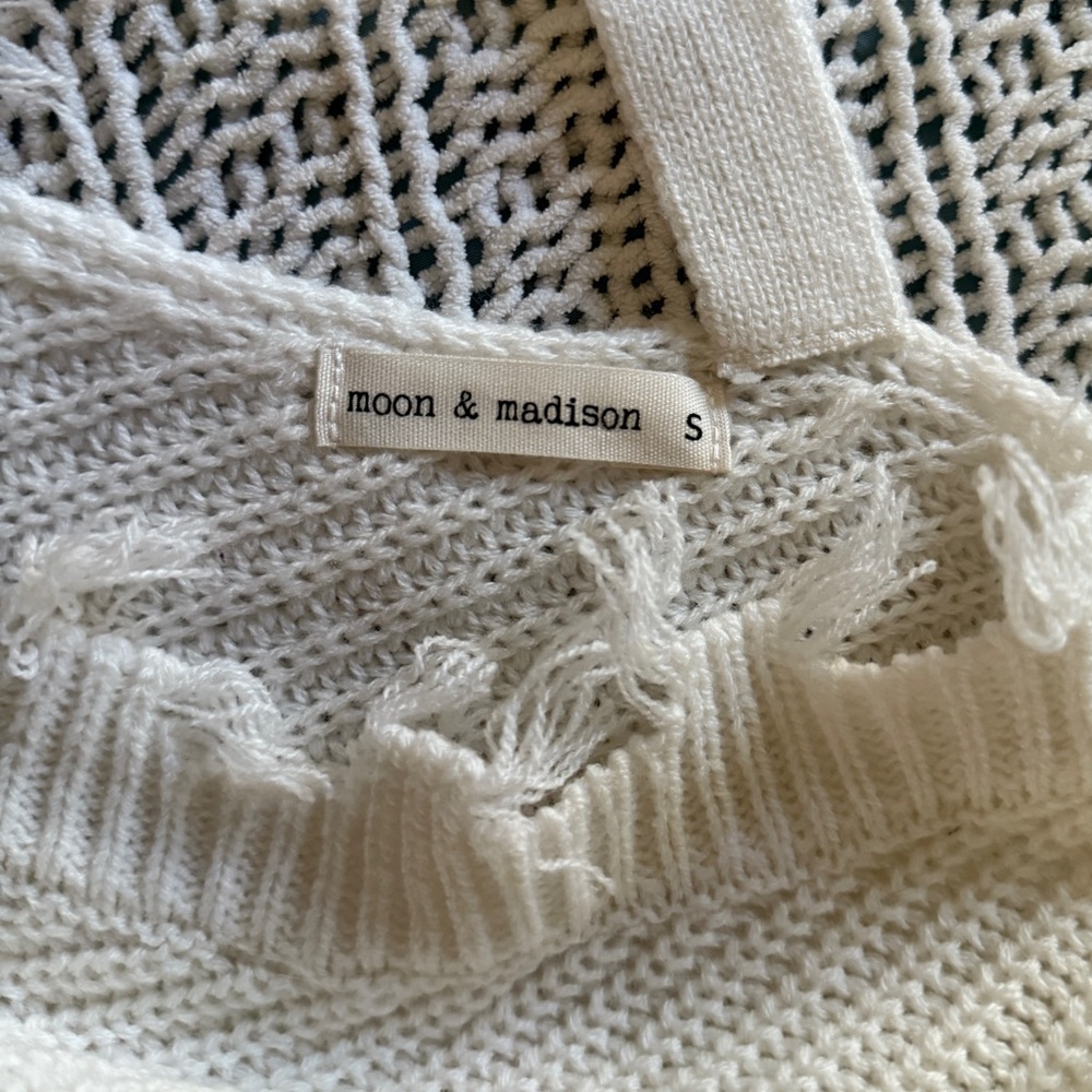 Moon & Madison V-Neck Sweater White Brown Grey Knit Colorblock Striped Freyed S - Picture 3 of 7